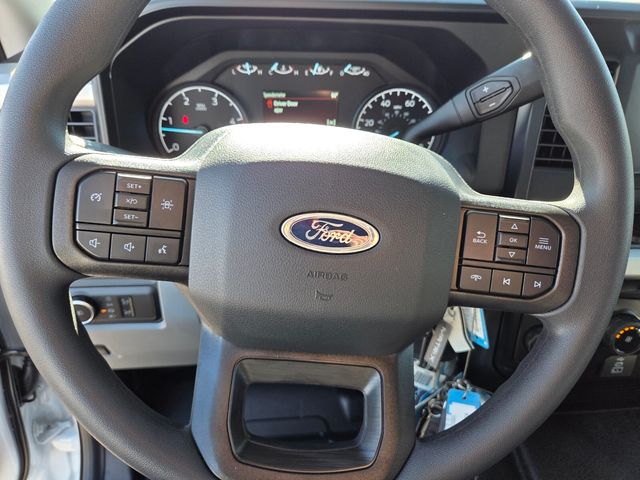 New 2026 Ford Super Duty F-350 Chassis Crew Cab XL