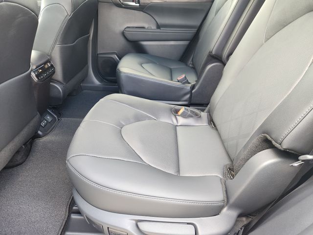 2026 Toyota Highlander Platinum Beige at Don McGill Toyota