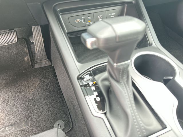 New 2026 White Kia LXS image 22