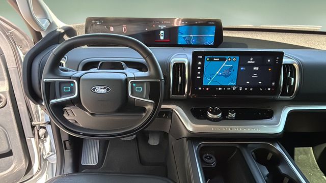 Used 2025 Silver Ford Platinum image 10