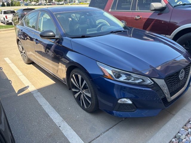 2022 Nissan Altima 2.0 SR