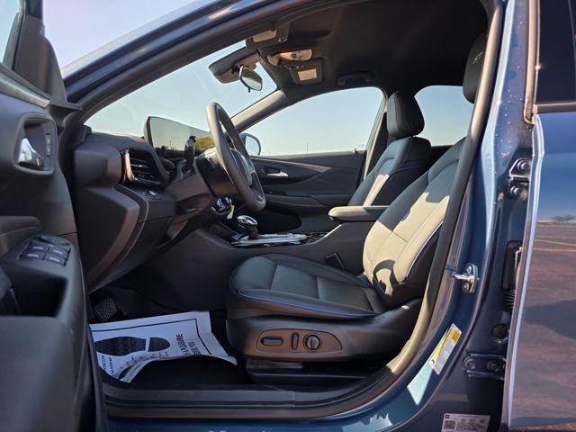 2025 Buick Envista Sport Touring FWD