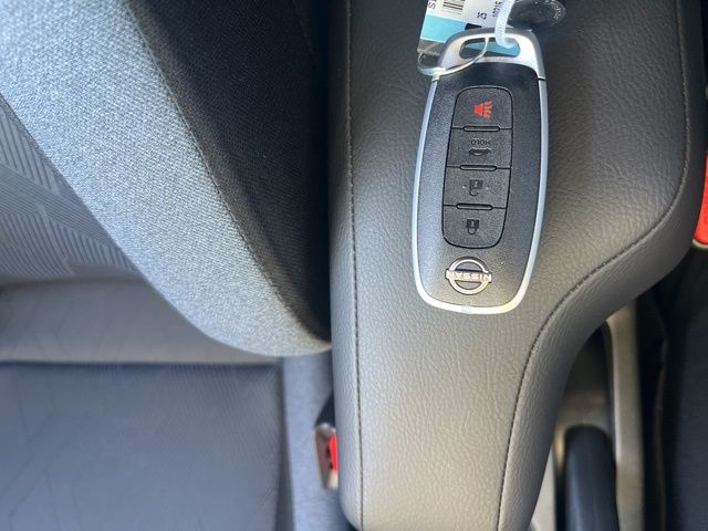 New 2025 Gray Nissan 1.6 SV image 19