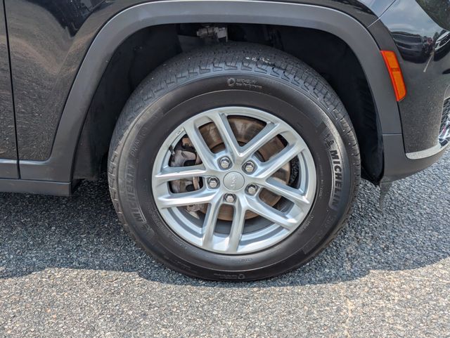 2024 Jeep Grand Cherokee L Laredo 4x4