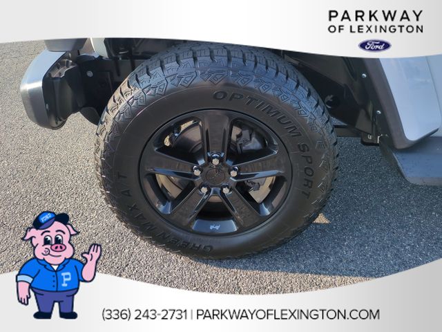 Used 2021 White Jeep Unlimited Sahara Altitude image 10