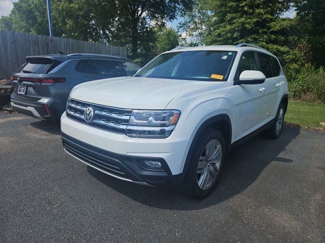 Pure White 2019 Volkswagen Atlas SE FWD with Technology SUV / Crossover Front-Wheel Drive 8-Speed Automatic
