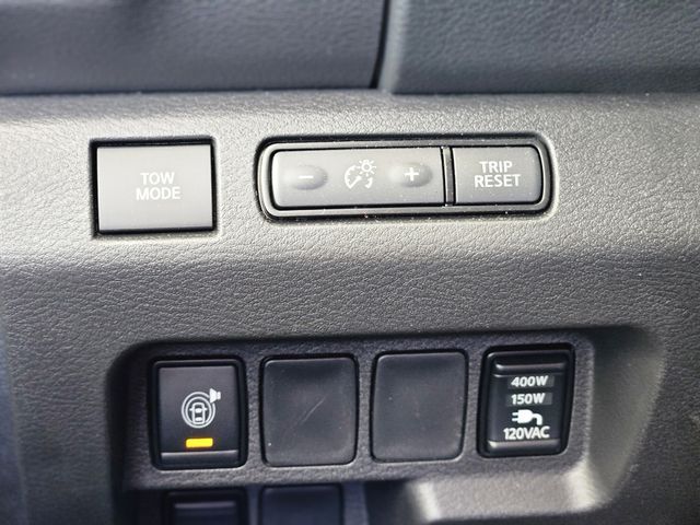 Used 2025 Nissan Frontier Truck