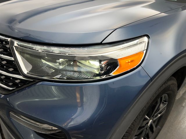 2020 Blue Ford Explorer XLT RWD SUV