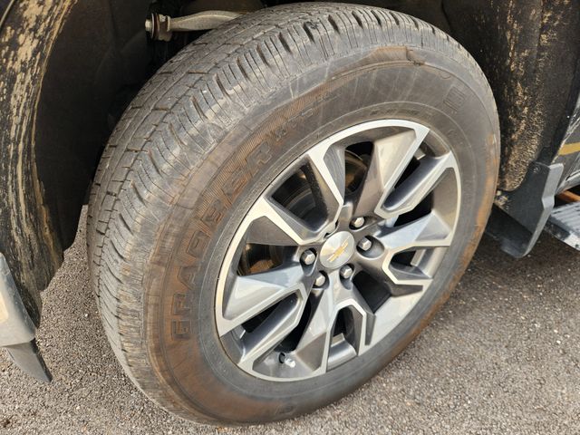 2023 Chevrolet Silverado 1500 LT - 9