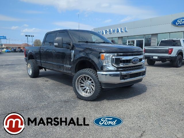 Black Metallic 2020 Ford F-250 Super Duty XLT Crew Cab 4WD Pickup Truck Four-Wheel Drive Automatic