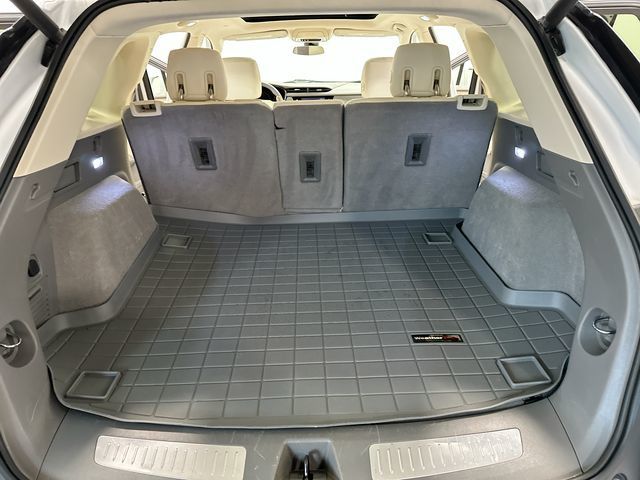 2018 Cadillac XT5 Luxury White at Bob Ruth Ford