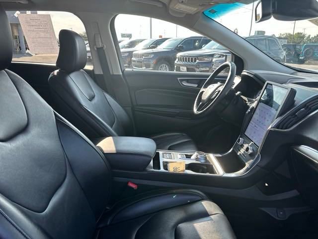 2022 Ford Edge Titanium 15