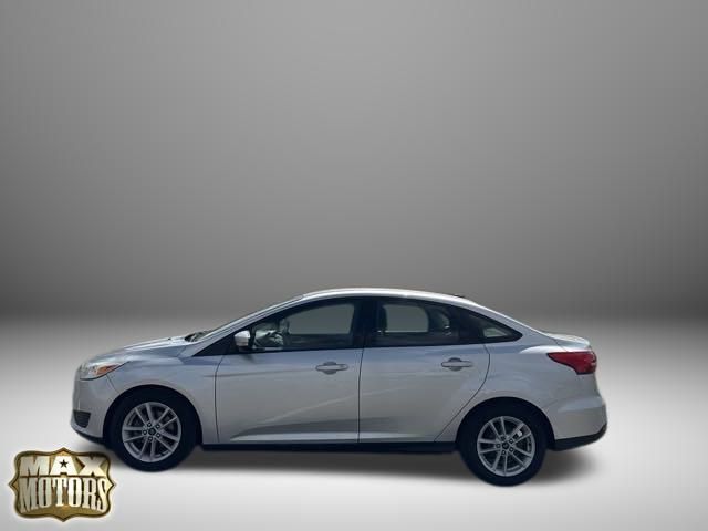 2017 Ford Focus SE 3