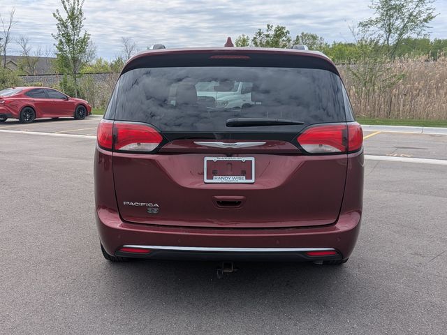 2019 Chrysler Pacifica - Image 4