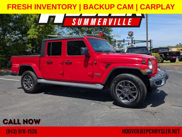 Firecracker Red Clearcoat 2020 Jeep Gladiator Overland Crew Cab 4WD Pickup Truck Four-Wheel Drive 8-Speed Automatic