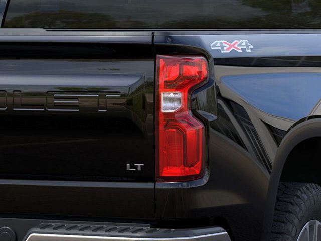 2025 Chevrolet Silverado 1500 LT photo
