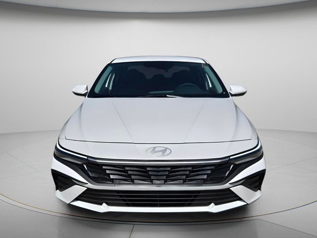 2026 Hyundai Elantra - $22,144
