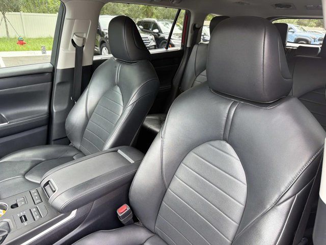 Used 2020 Toyota Highlander SUV