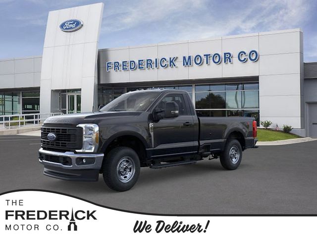Agate Black Metallic 2026 Ford F-250 Super Duty Pickup Truck Four-Wheel Drive Automatic