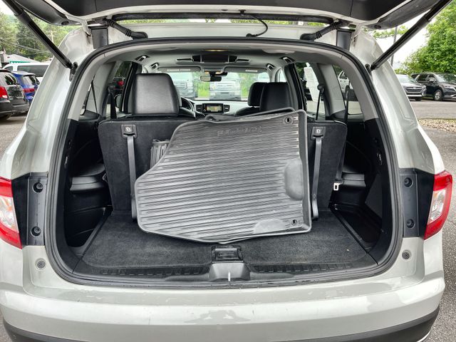 Used 2022 White Honda Touring image 22