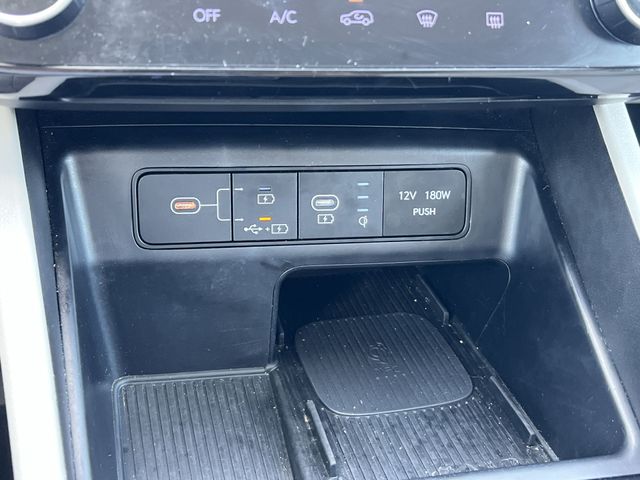 Used 2025 Green Hyundai SEL image 21