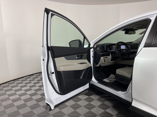 2025 Everest White Pearl Tricoat Nissan Murano SL AWD SUV