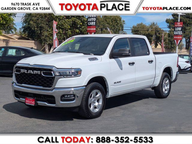 2025 RAM 1500 Big Horn Crew Cab 4WD