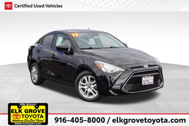 Stealth 2017 Toyota Yaris iA Sedan Front-Wheel Drive 6-Speed Automatic