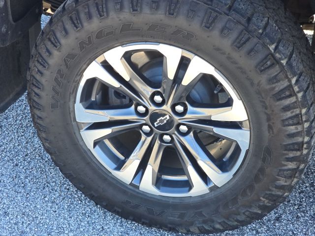 2022 Chevrolet Colorado Z71:45467A