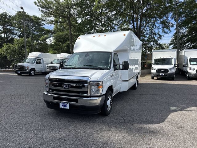 2027 Ford Econoline Cutaway E-350 SRW
