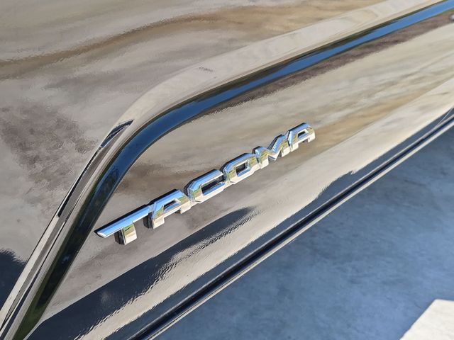 2025 Toyota Tacoma - Image 10