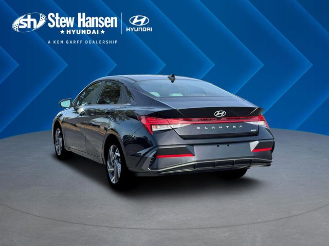 New 2026 Black Hyundai Limited image 5