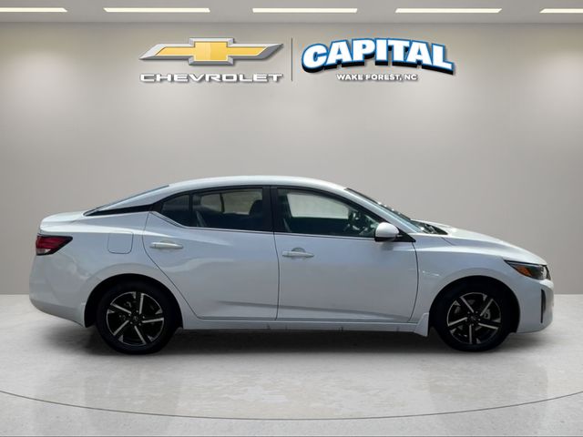 Used 2025 White Nissan SV image 7