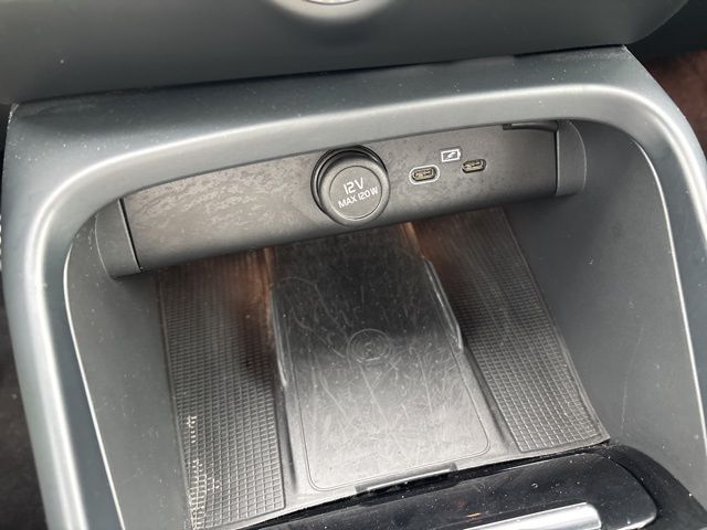 used 2022 Volvo XC40 Recharge Pure Electric car, priced at $24,999