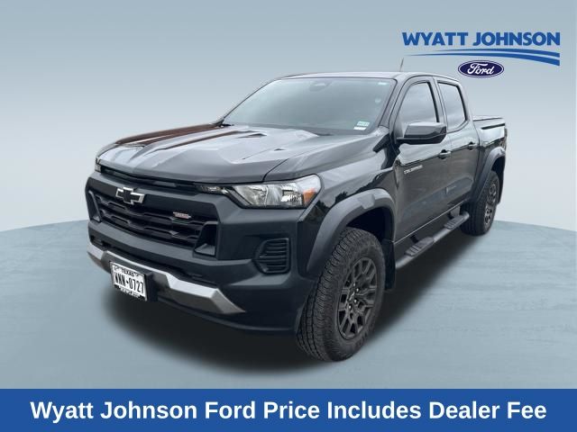 Black 2025 Chevrolet Colorado Pickup Truck Four-Wheel Drive 8-Speed Automatic