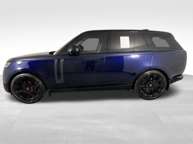 2023 Land Rover Range Rover SE 4