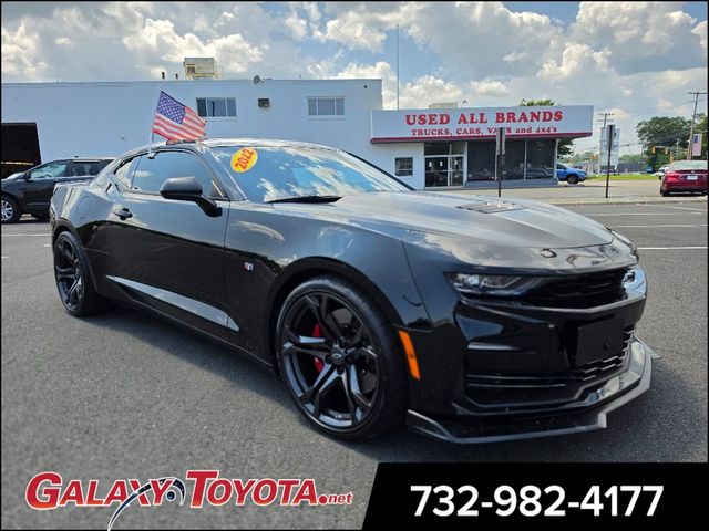 Black 2022 Chevrolet Camaro Coupe Rear-Wheel Drive 6-Speed Manual