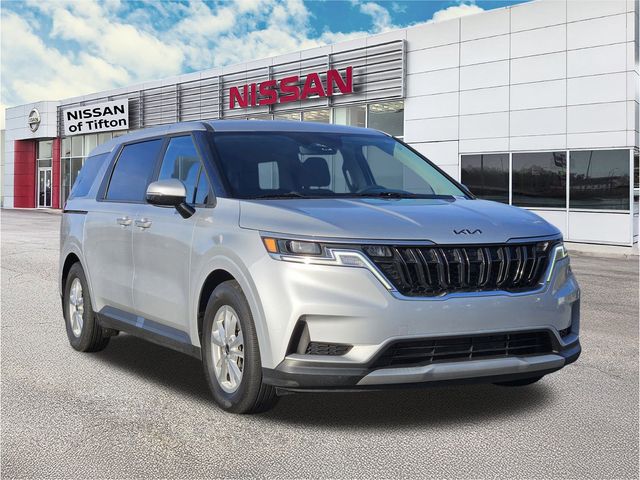 2022 Kia Carnival LX's photo