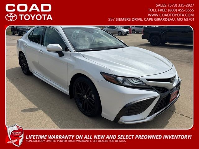 White (Wind Chill Pearl) 2022 Toyota Camry Sedan All-Wheel Drive 8-Speed Automatic