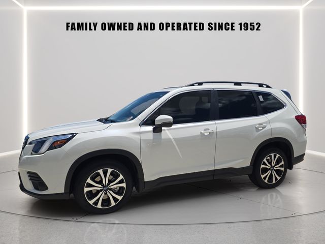 Crystal White Pearl 2024 Subaru Forester SUV / Crossover All-Wheel Drive Continuously Variable Transmission