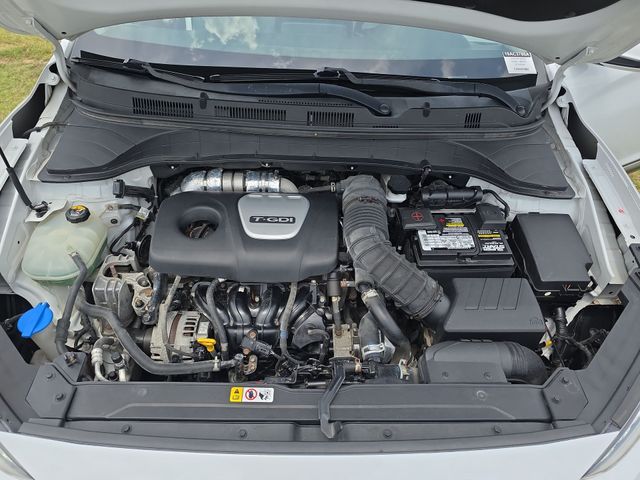 Used 2018 White Hyundai Limited image 32