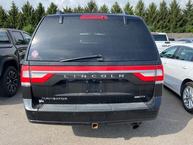 2015 Lincoln Navigator Base 5