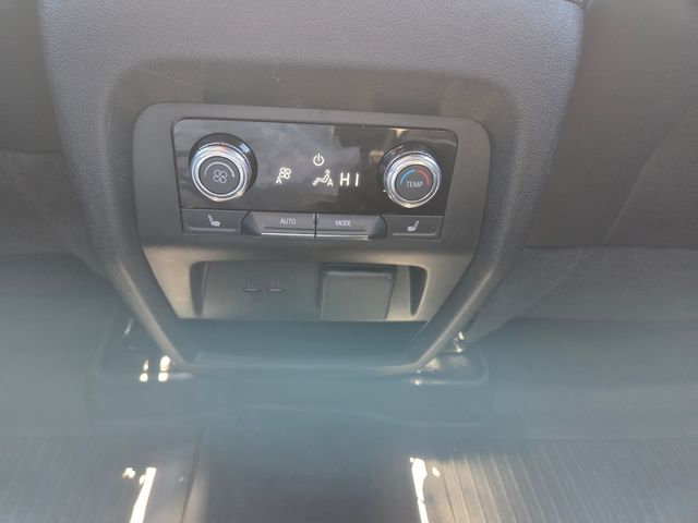 2025 GMC Acadia AWD Denali