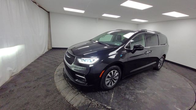 2021 – Chrysler – Pacifica Hybrid