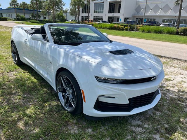 Summit White 2023 Chevrolet Camaro Convertible Rear-Wheel Drive Automatic