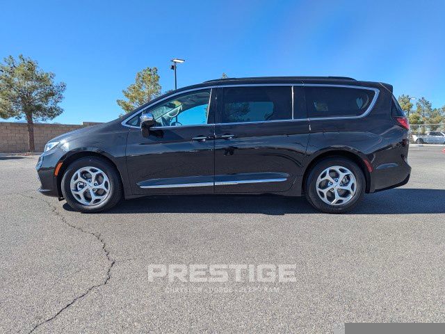 2022 Chrysler Pacifica Limited 11