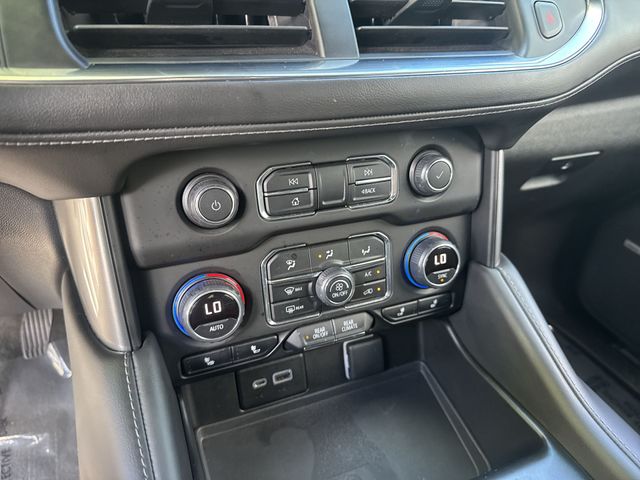 Used 2023 White Chevrolet Z71 image 26