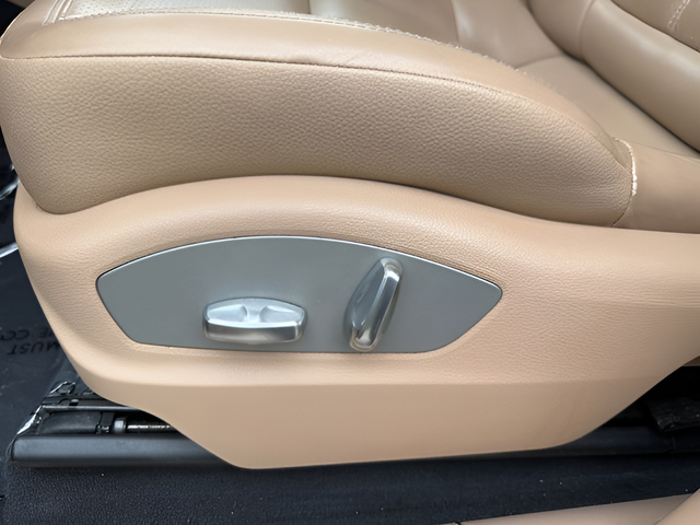 2021 Porsche Macan Base - Photo 12