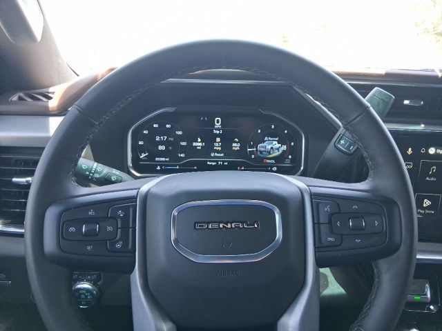 Used 2024 Silver GMC Denali image 8