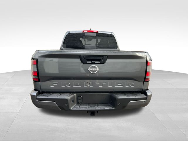 2025 Nissan Frontier SV 8